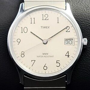Vintage Timex T52 Mechanical Hand-Wind Men’s Watch – Date Window, Silver-Tone